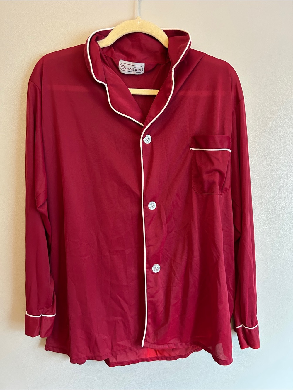Women's Oscar de la Renta Burgundy Pajama-Style Shirt with White Piping